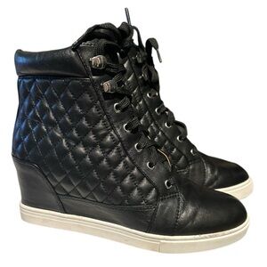 Linea Paolo Women's Size 8.5 Black Leather Quilted Fiji Wedge Ankle Sneaker Boot